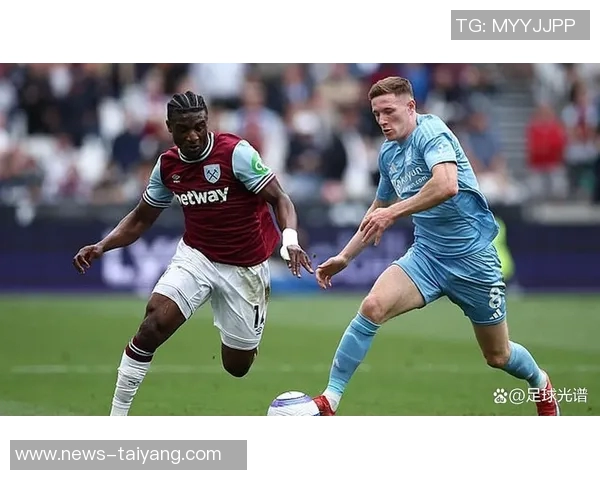 库杜斯赞扬特尔的坚持精神并强调进球对前锋自信心的重要性